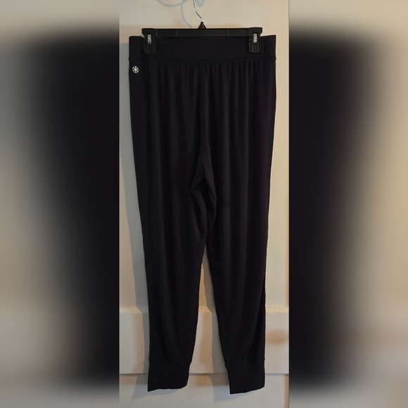 NWOT | Gaiam | Jordyn Nirvana Jogger Leggings | Color: Black | Size: Medium - Picture 10 of 13
